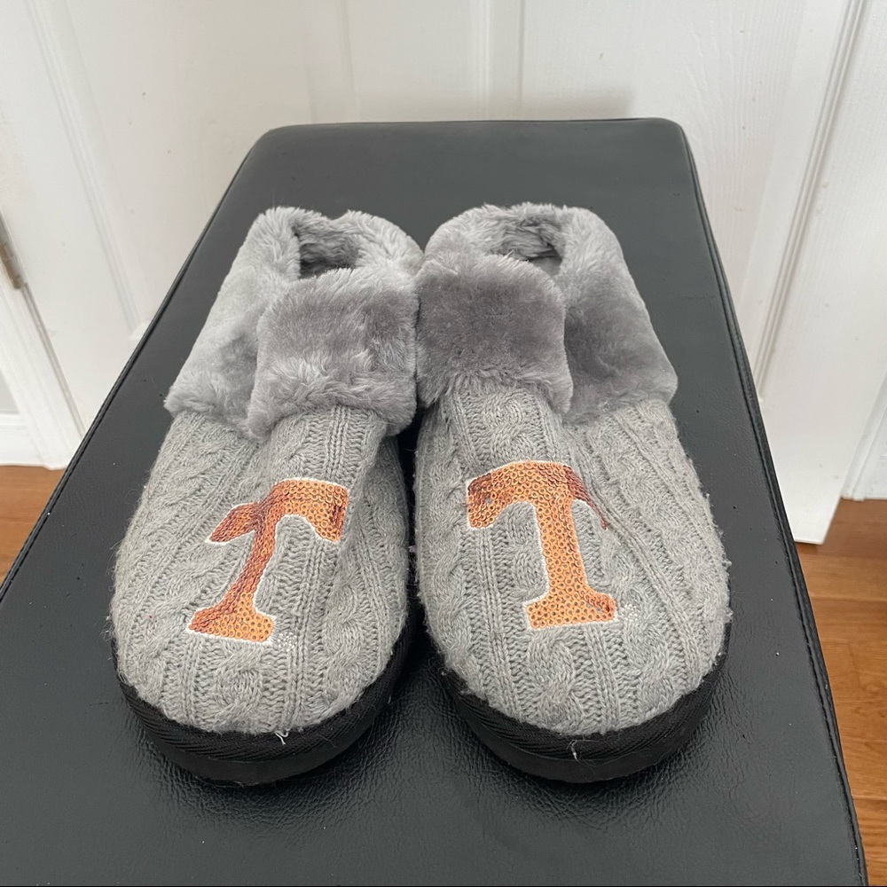 Tennessee Vols Slippers Women’s 11/12 XL